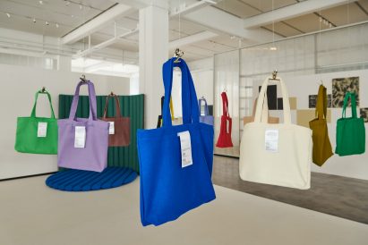 Maxwell Ashford tote bag installation