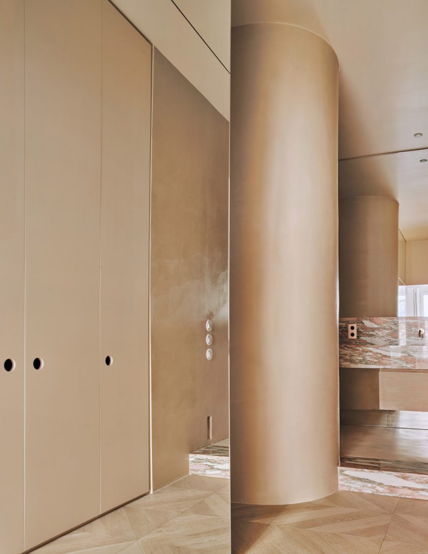 Madrid apartment by Lucas y Hernandez Gil