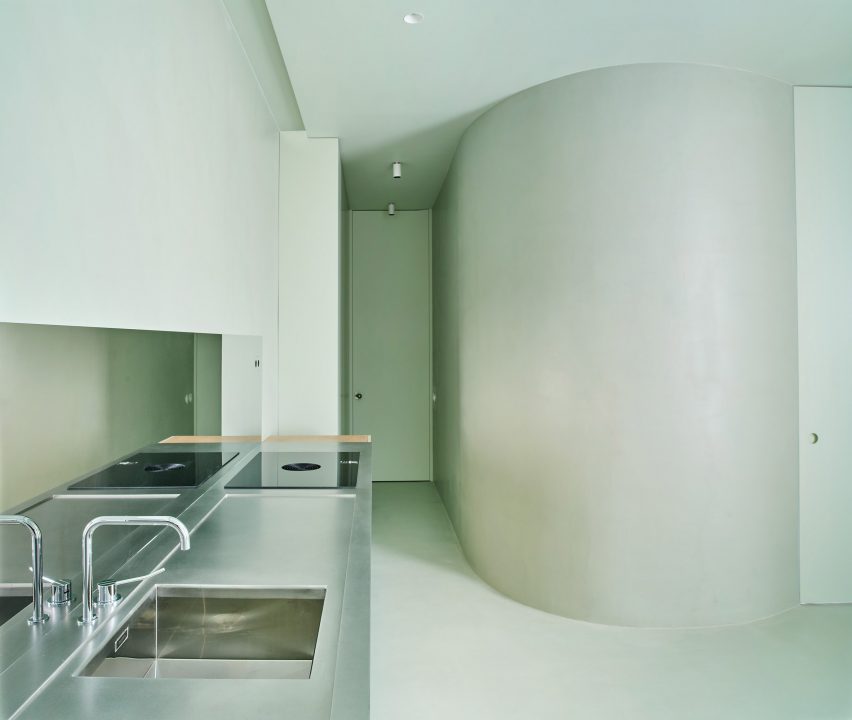 Madrid apartment by Lucas y Hernandez Gil