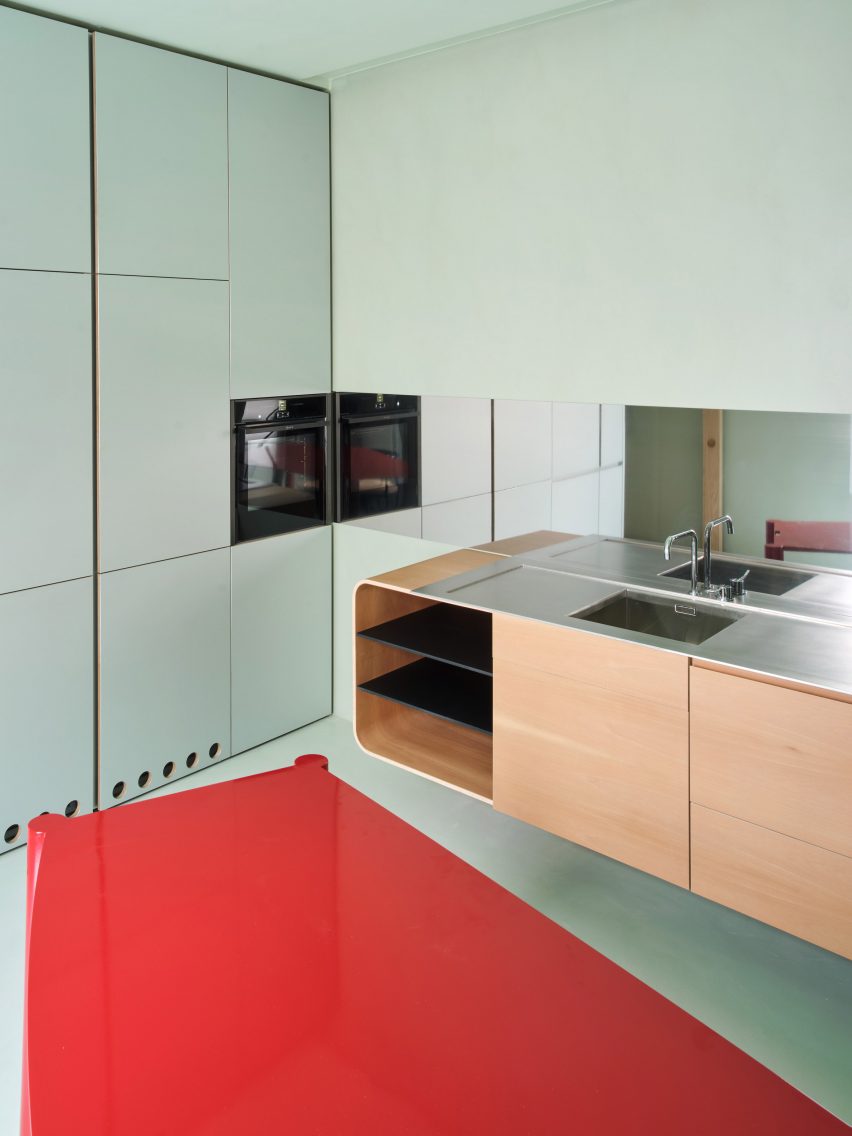 Madrid apartment by Lucas y Hernandez Gil