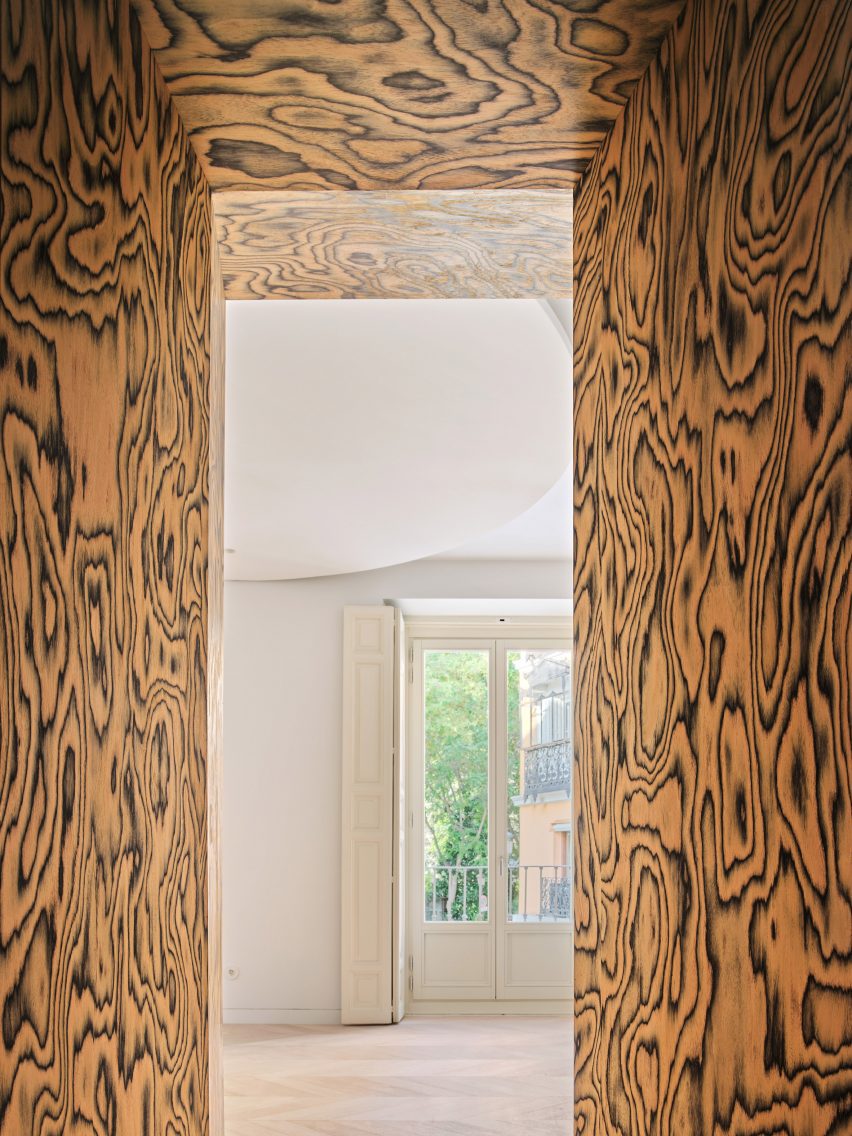 Madrid apartment by Lucas y Hernandez Gil