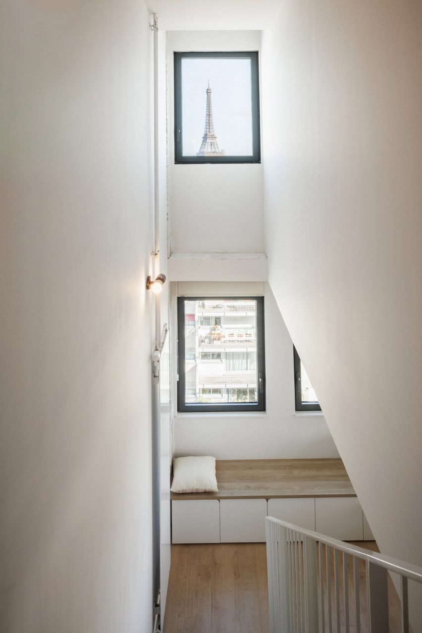 Pong by Calq and Bond Society