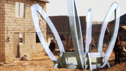 A visualisation of an architectural structure in a white, translucent colour, against a backdrop of beige tones with a brick house and people.