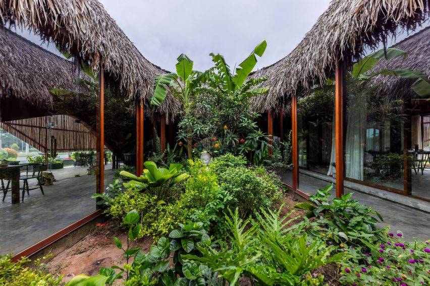 Nhà Tú Garden Restaurant by Long Nguyen Design