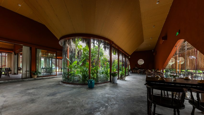 Nhà Tú Garden Restaurant by Long Nguyen Design