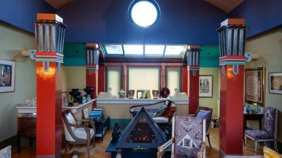 Sphinx Hill House by john Outram Associates