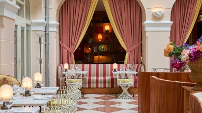 Donna restaurant by Tonen