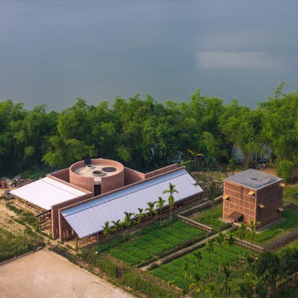 Terra Cotta Workshop by Tropical Space