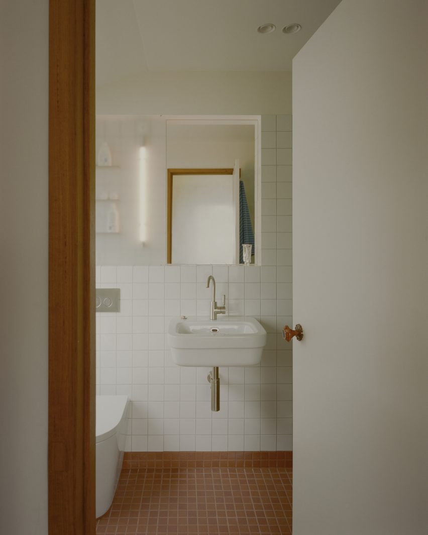 Stewart House by SSdH