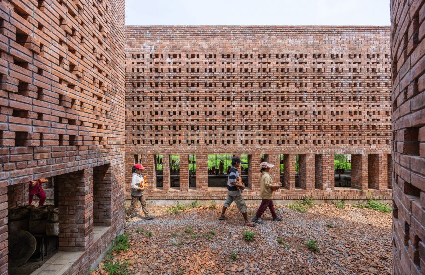Terra Cotta Workshop by Tropical Space