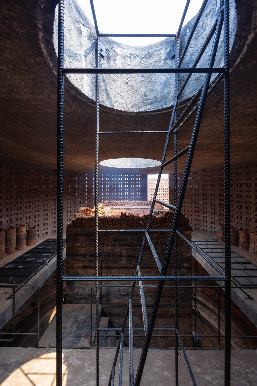Terra Cotta Workshop by Tropical Space