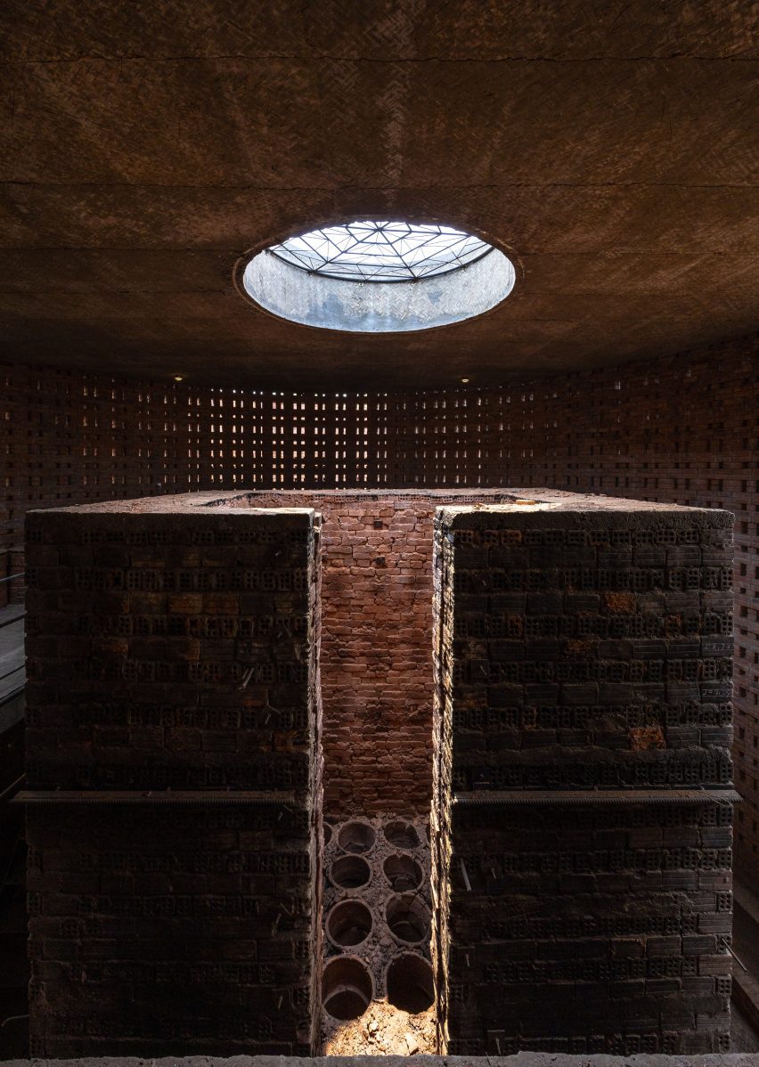 Terra Cotta Workshop by Tropical Space