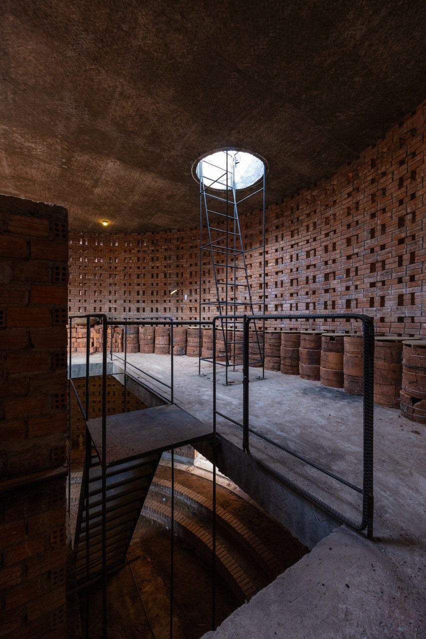 Terra Cotta Workshop by Tropical Space