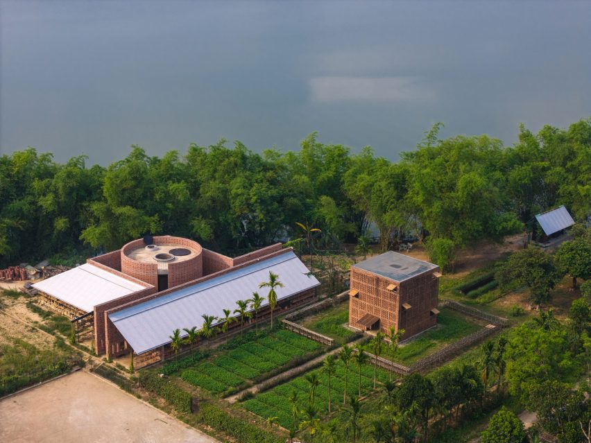 Terra Cotta Workshop by Tropical Space