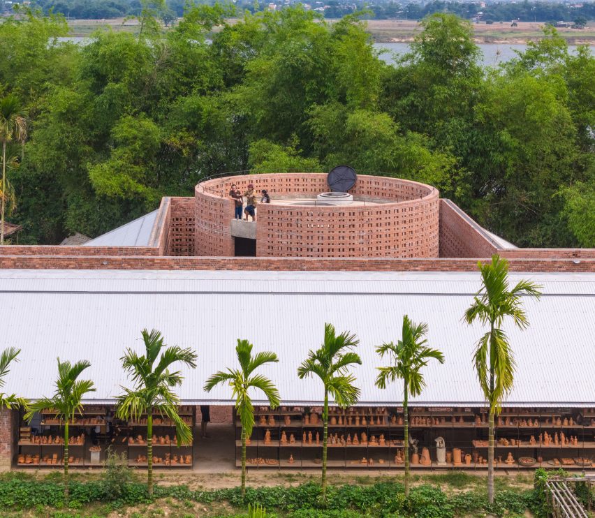 Terra Cotta Workshop by Tropical Space