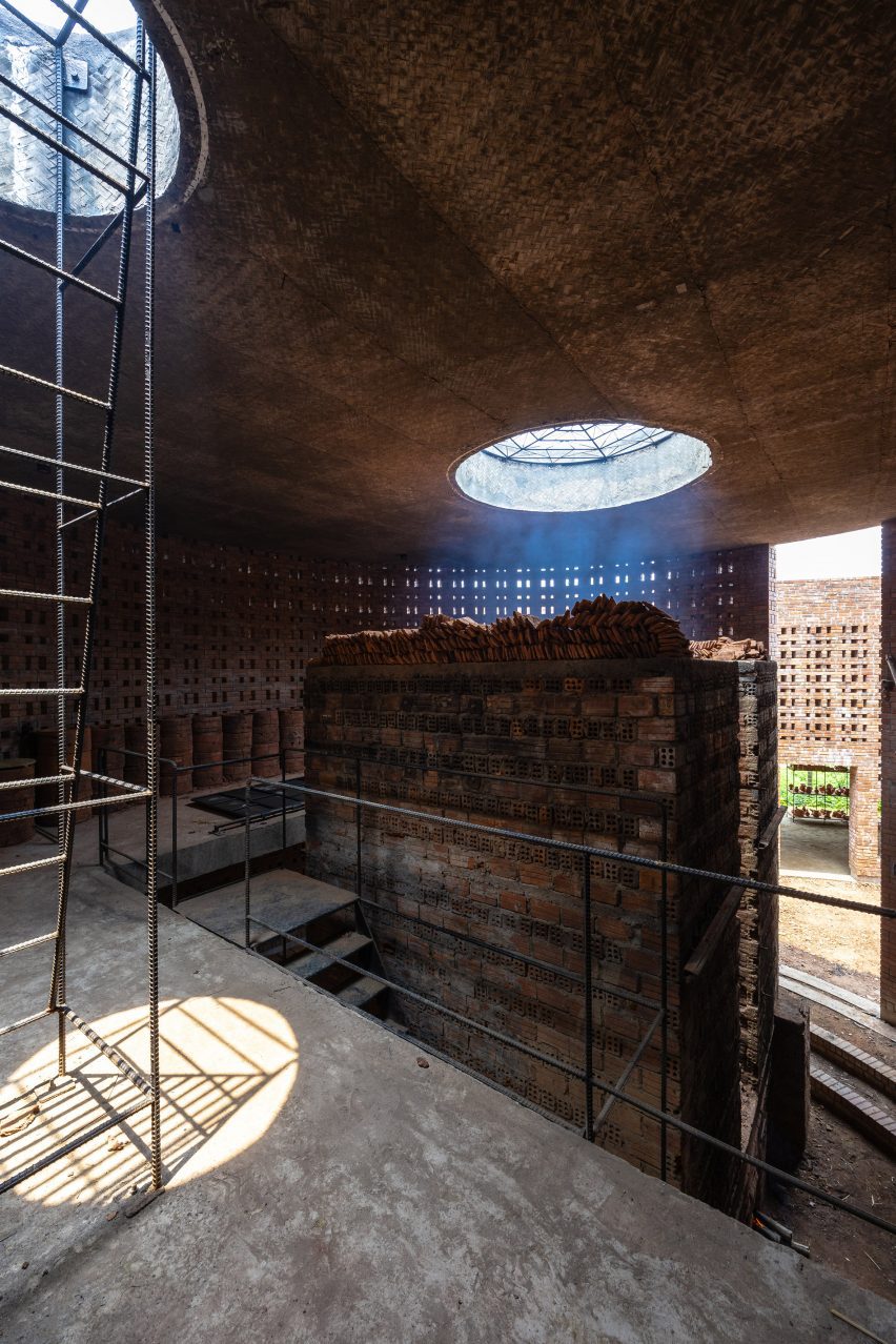 Terra Cotta Workshop by Tropical Space