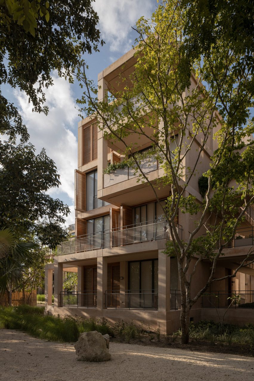 Stacked apartment complex