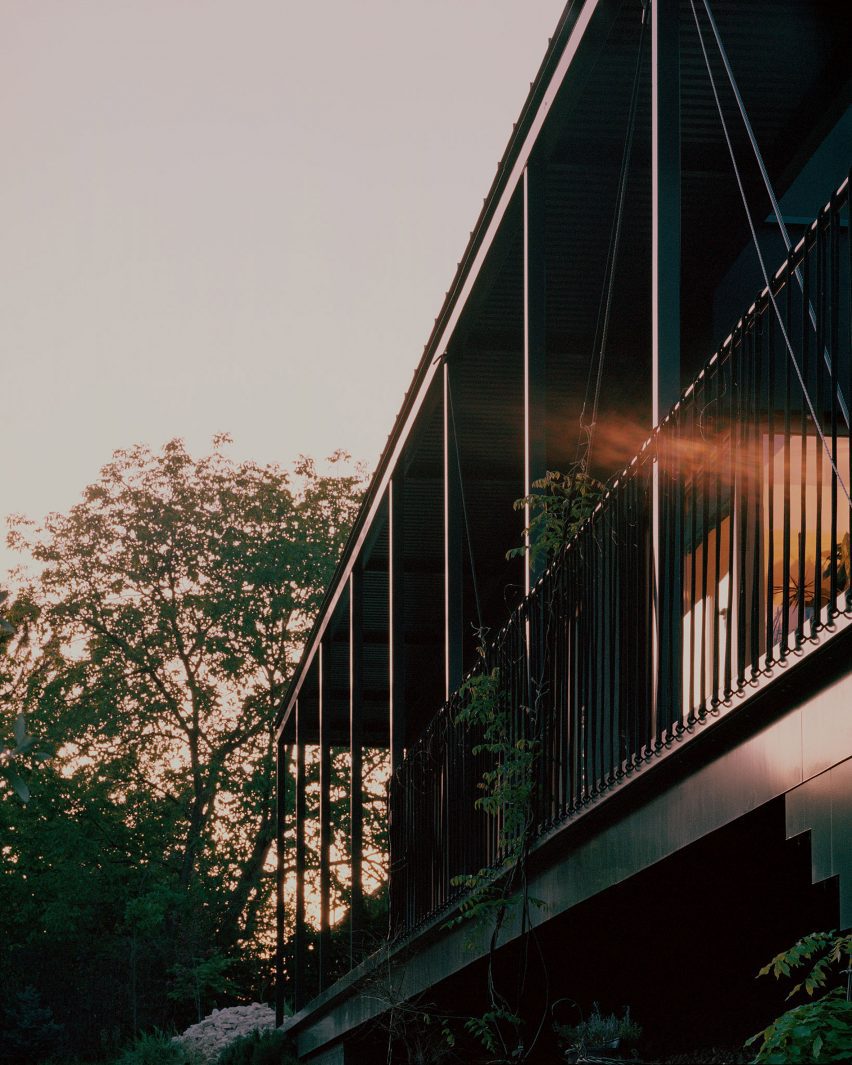 Frame House by Théque Atelier