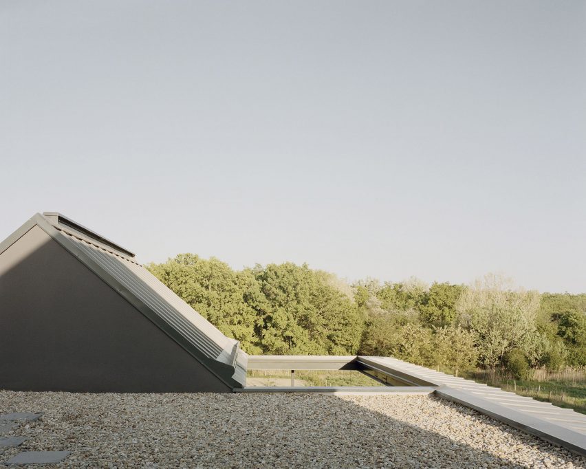 Frame House by Théque Atelier