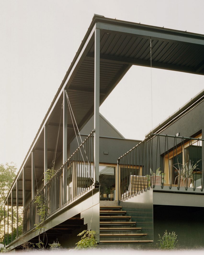 Frame House by Théque Atelier