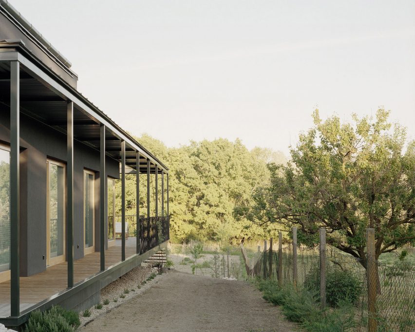 Frame House by Théque Atelier
