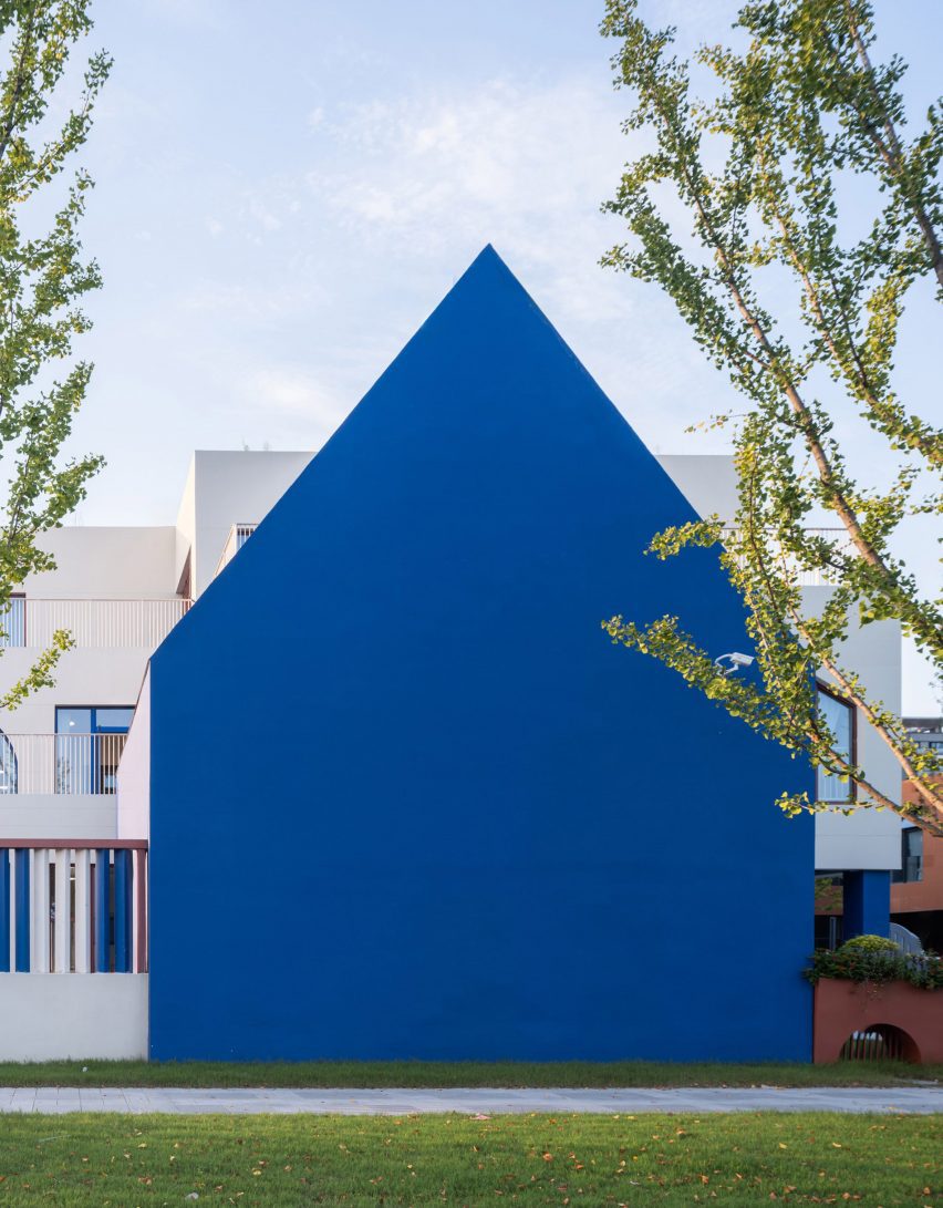 West Coast Kindergarten by CLOU Architects