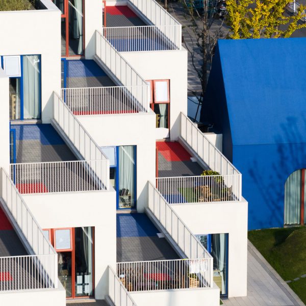 West Coast Kindergarten by CLOU Architects