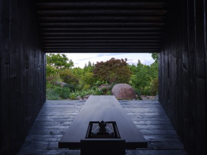 Shanghai garden shelter