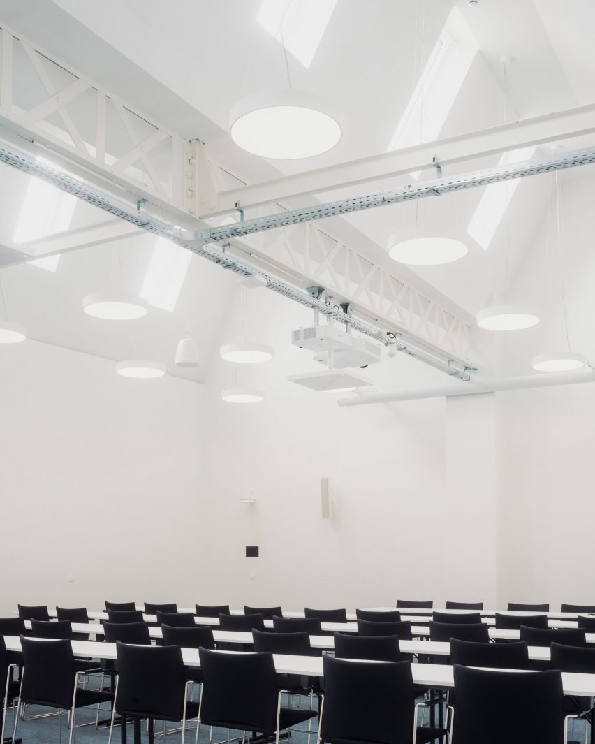 ACV-CSC-Metea by EVR Architecten