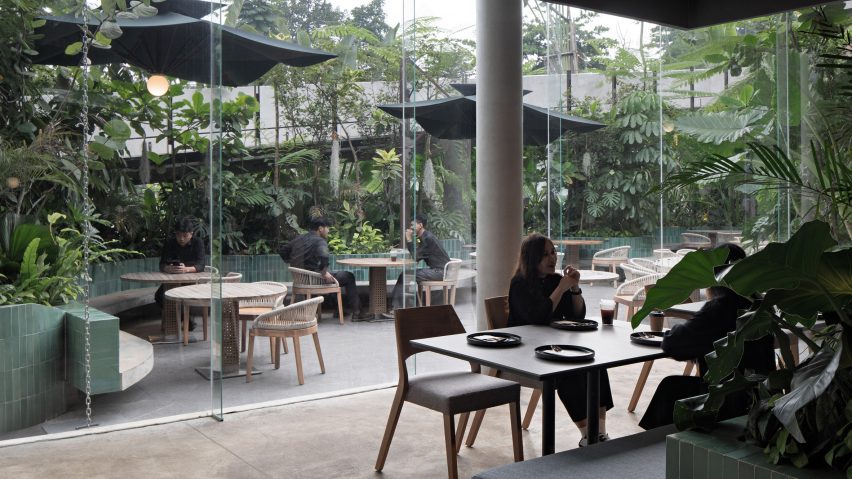 Aruma restaurant by RAD+ar