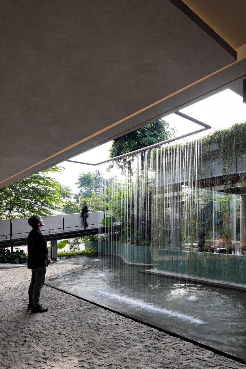Aruma restaurant by RAD+ar