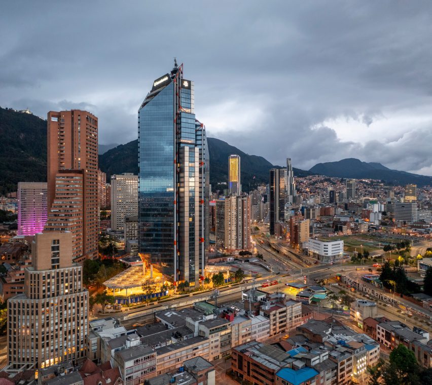 Atrio exterior in the evening