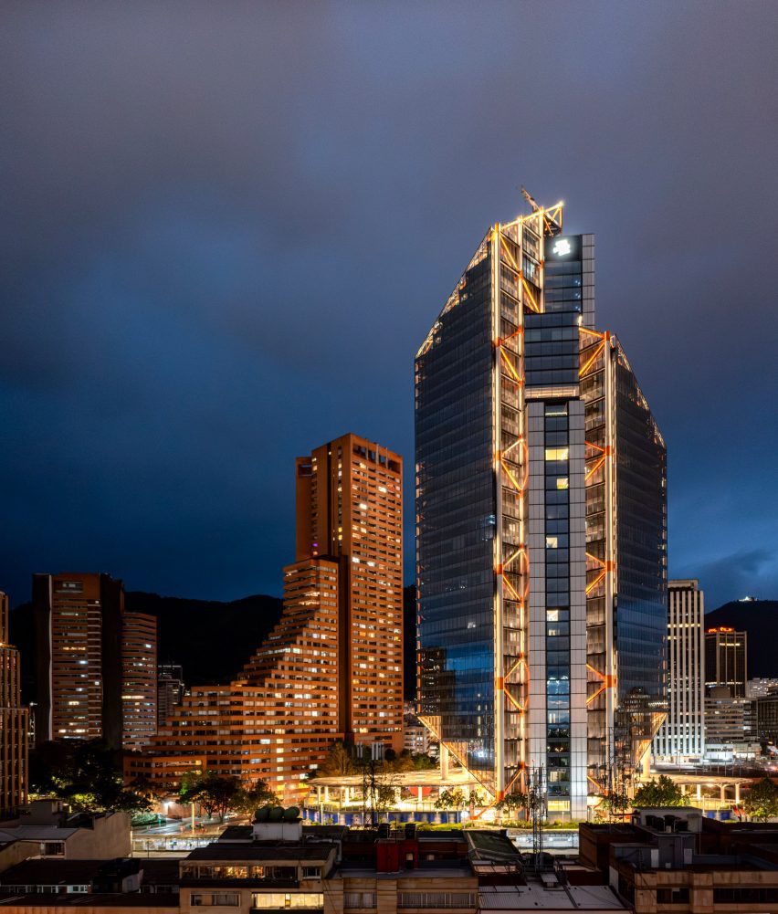 Atrio exterior in the evening