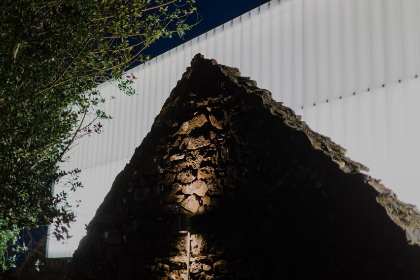 Barneys Ruin by Patrick Bradley Architects