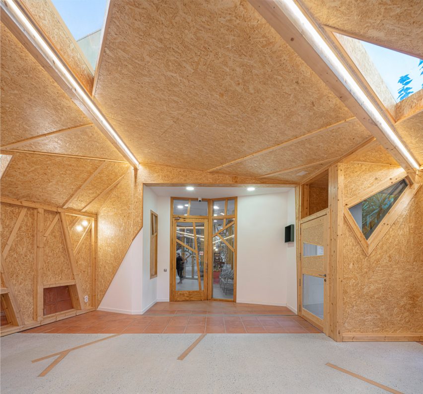 Can Zariquiey Health Centre Foyer by MIAS Architects
