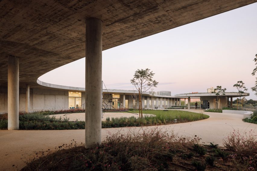 Carcavelos Health Complex by Simão Botlelho, Studio-J and Duoma