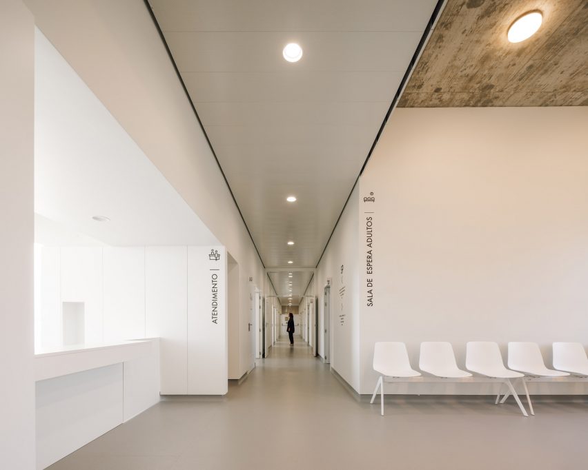 Carcavelos Health Complex by Simão Botlelho, Studio-J and Duoma