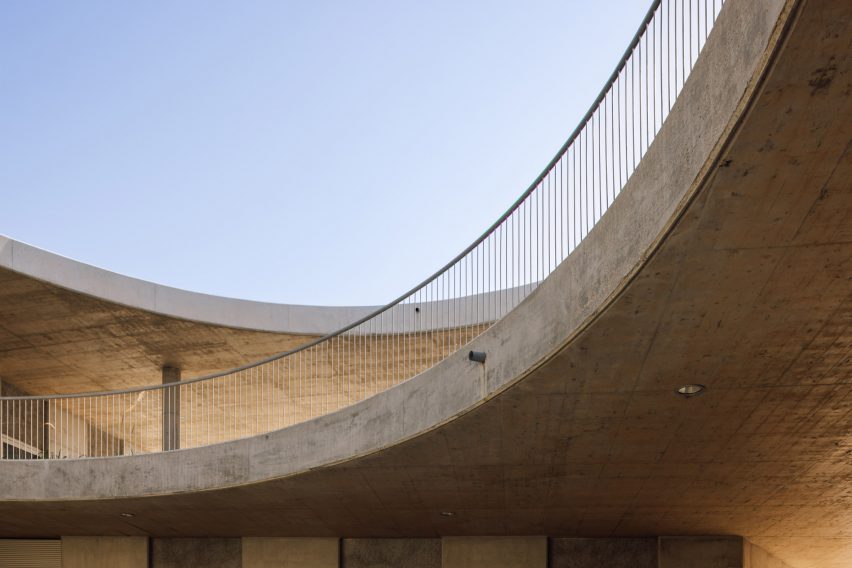 Carcavelos Health Complex by Simão Botlelho, Studio-J and Duoma
