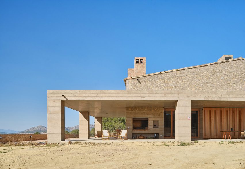 Casa 1627 by H Arquitectes