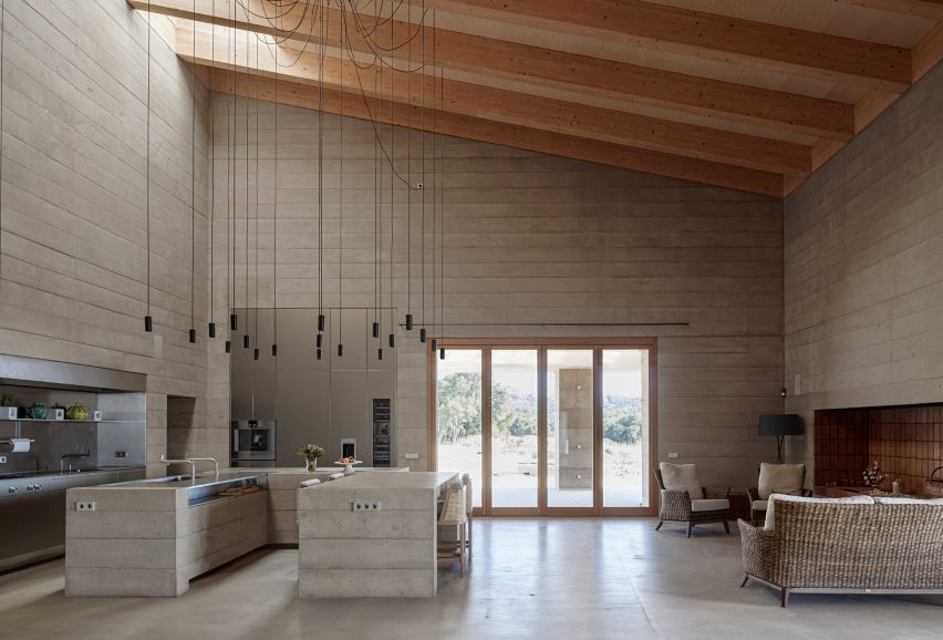 Casa 1627 by H Arquitectes
