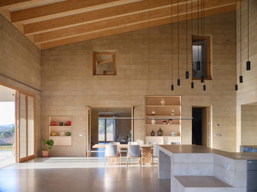 Casa 1627 by H Arquitectes
