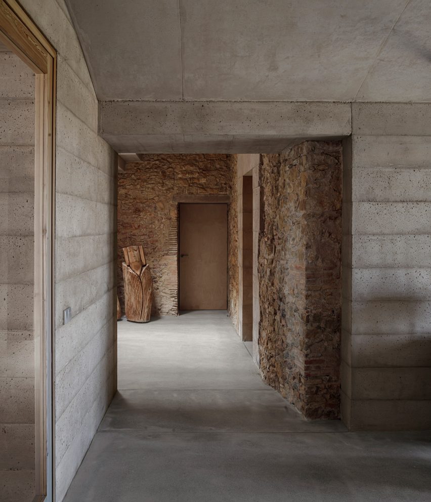 Casa 1627 by H Arquitectes