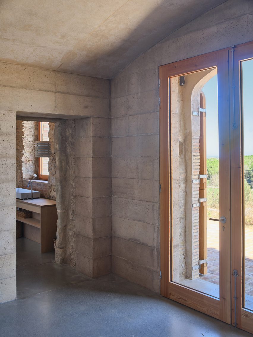 Casa 1627 by H Arquitectes