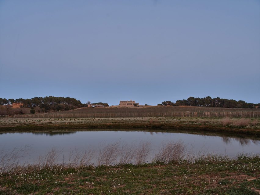 Casa 1627 by H Arquitectes