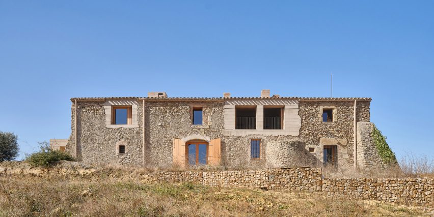 Casa 1627 by H Arquitectes