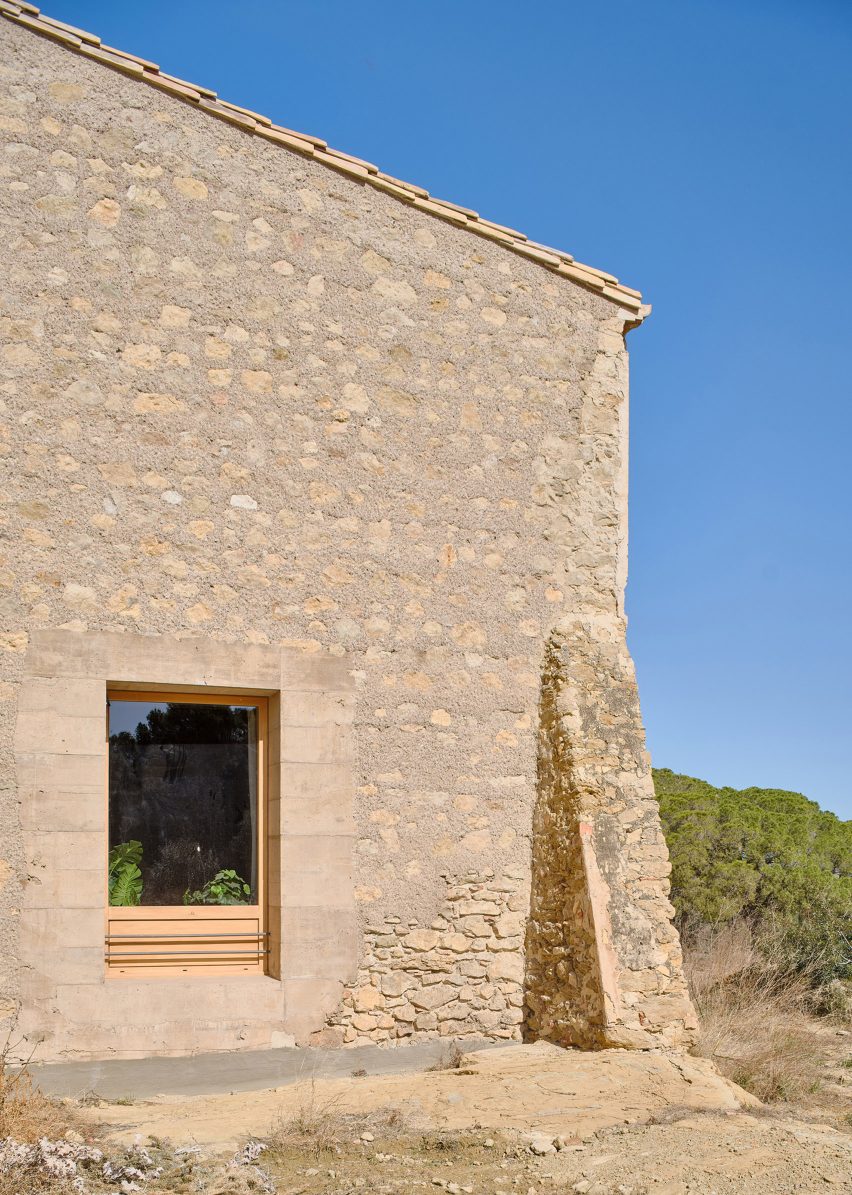 Casa 1627 by H Arquitectes