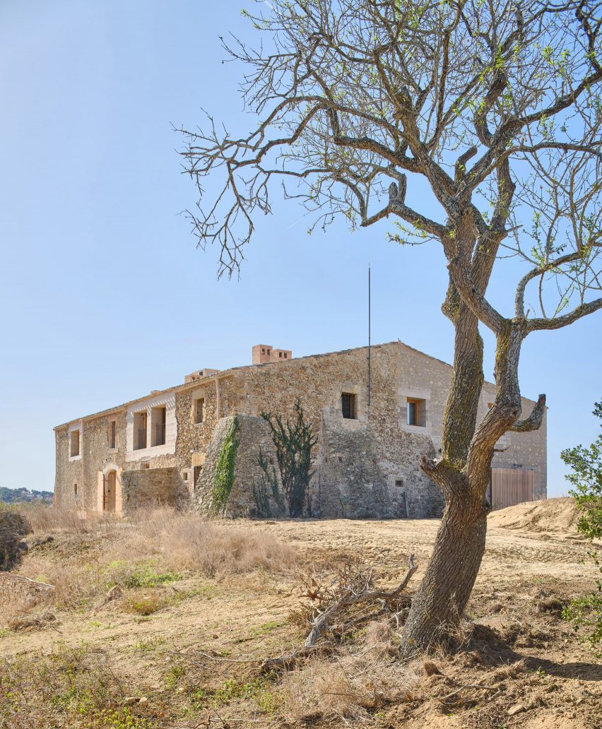 Casa 1627 by H Arquitectes