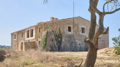 Casa 1627 by H Arquitectes