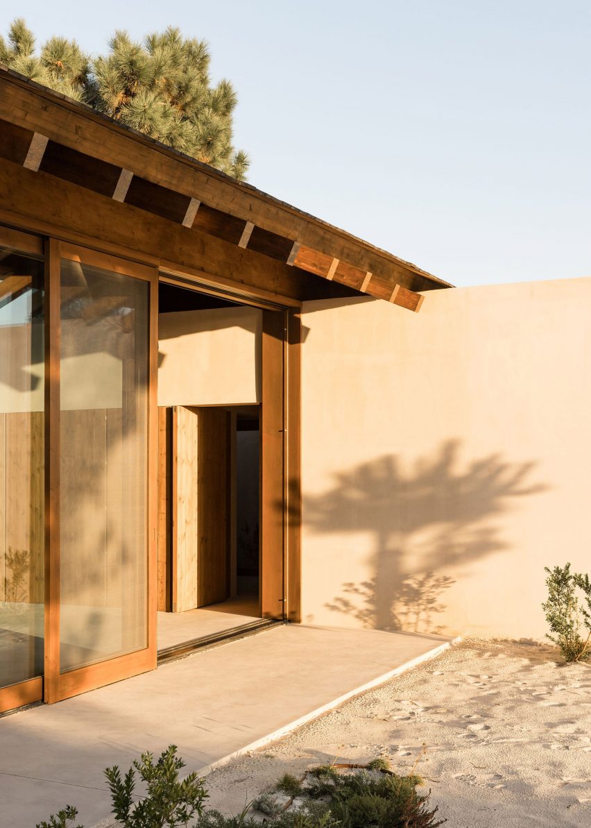Casa da Encosta by SIA Arquitectura