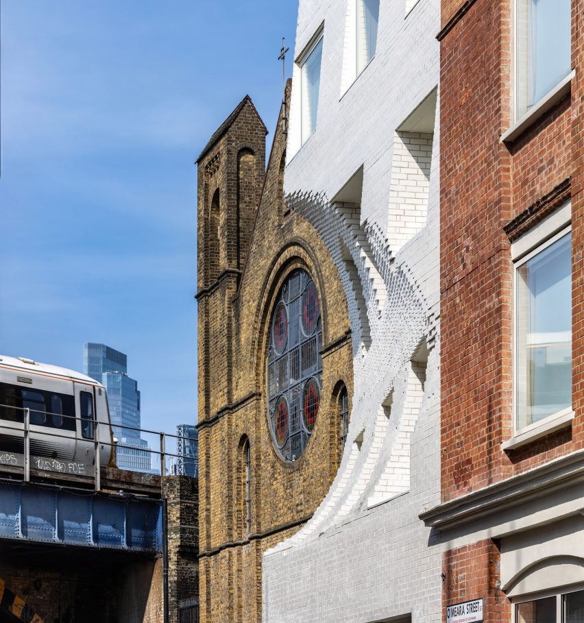 Office building extension in London